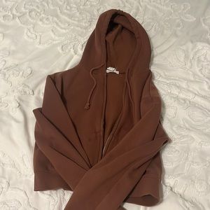 tillys brown zip up 🤎